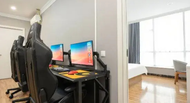 Люкс Premier Jiachuang E-Sports Hotel (Guangzhou Baiyun International Airport T3 Terminal Renhe Subway Station)