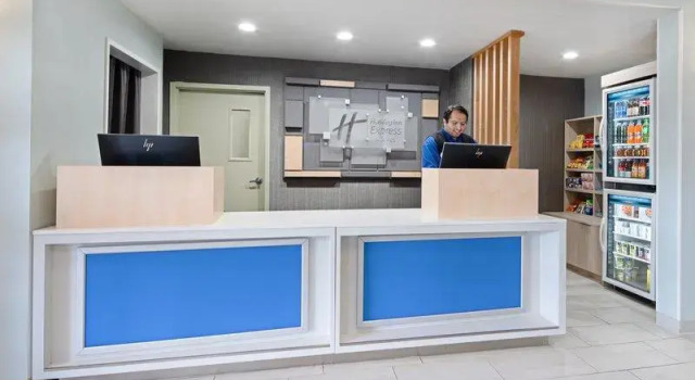 Двухместный люкс Holiday Inn Express & Suites Watsonville by IHG