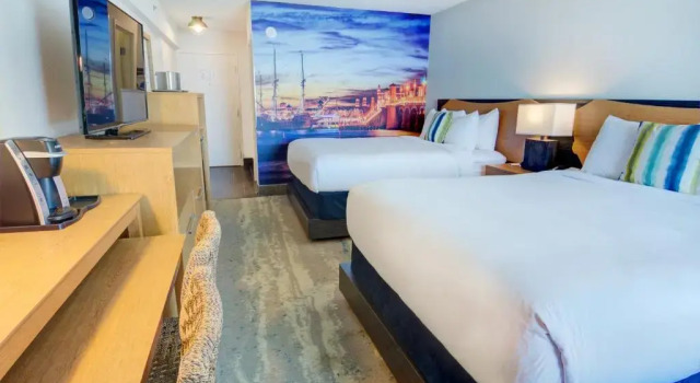 Четырёхместный номер Standard с балконом и oceanfront Guy Harvey Resort on Saint Augustine Beach