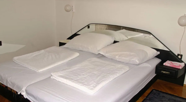 Balaton H467, Prenota Hotel Balatonmáriafürdő 