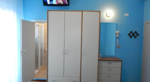 Четырёхместный номер Standard с балконом Hotel Vera