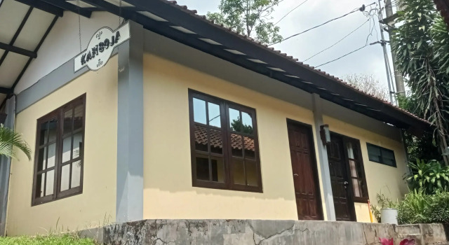 Standard Zimmer Royal Hotel and Villas Trawas