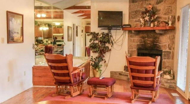 Mountain Dew - 2 Bedrooms, 2 Baths, Sleeps 4 cabin