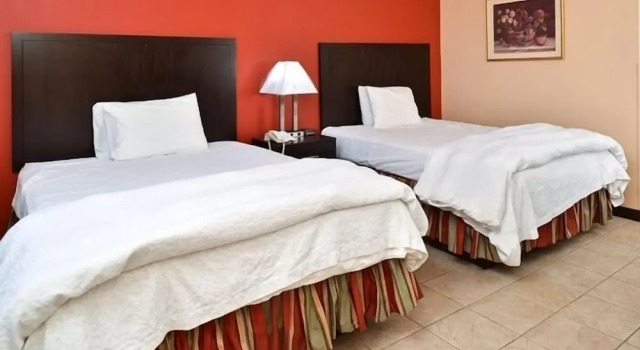 Четырёхместный номер Standard La Bonita Inn & Suites - McCamey