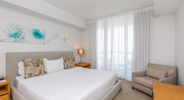 2BR Private Ocean Luxury Condos at Beachwalk Resort, Rezerwuj Ośrodek wypoczynkowy Hallandale Beach 