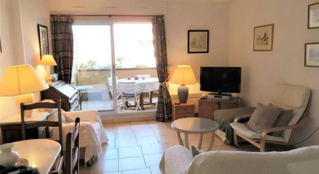 Appartement Bormes-les-Mimosas, 2 pièces, 4 personnes - FR-1-610-6