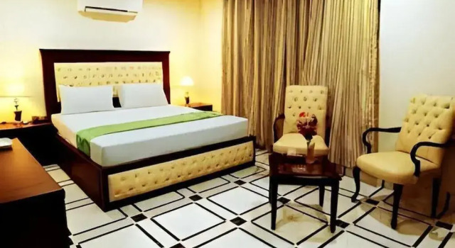 Номер Deluxe HB Hotel Sialkot