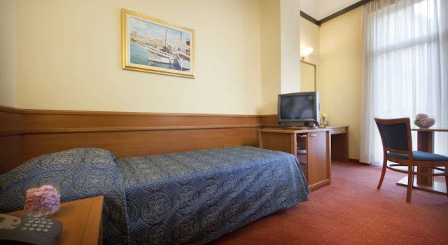 Одноместный номер с видом на море Hotel Kristal - by Liburnia Hotels & Villas