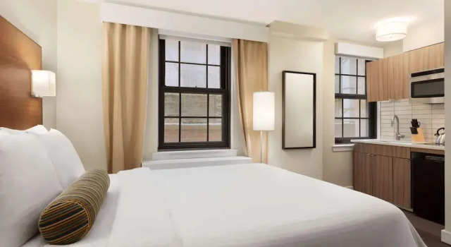 Двухместная Studio Apartment Accessible The Beekman Tower, Trademark Collection by Wyndham