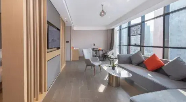 Семейный люкс Atour Hotel