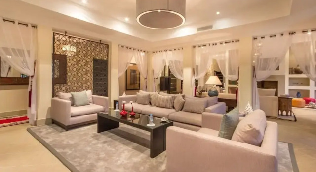 Luxury Villa Marrakech, Забронировать Вилла Отели Марракеш-Тенсифт-Эль-Хауз с парковкой, Парковка