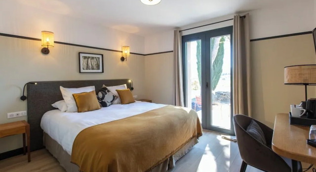 Les Villas du Château de Lastours, Rezerwuj Hotel Hotele w Corbières z basenem, Basen