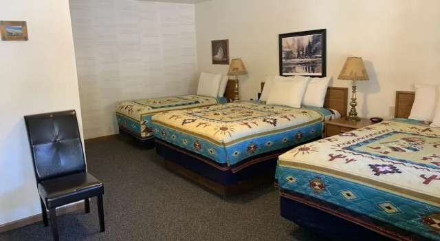 Шестиместный номер Standard Chief Motel