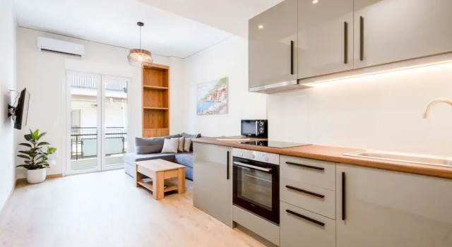 Апартаменты Modern 2-bedroom Gem Close to Metro