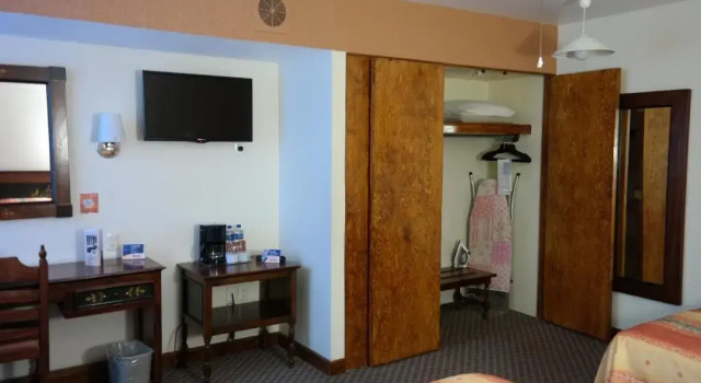 Четырёхместный номер Standard Plaza Uruapan Hotel