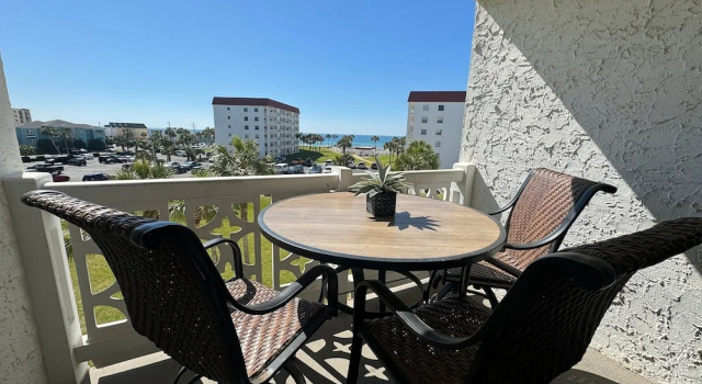 Номер Standard 243 El Matador 2 Bedroom Condo by RedAwning