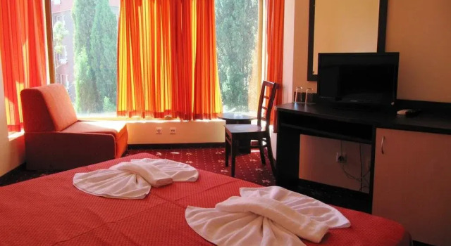 Maverick Hotel