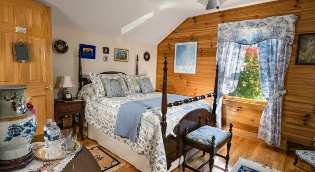 River ' s Edge Inn, Varaa Hotelli Todd Pohjois-Carolina