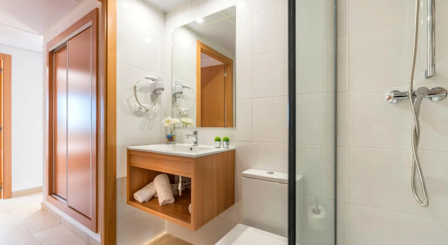 Четырёхместные апартаменты c 1 комнатой с балконом Apartaments Condado by Marsol