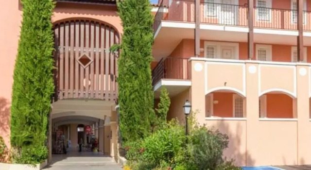 Apartment With one Bedroom in Agay, With Wonderful sea View, Pool Acce