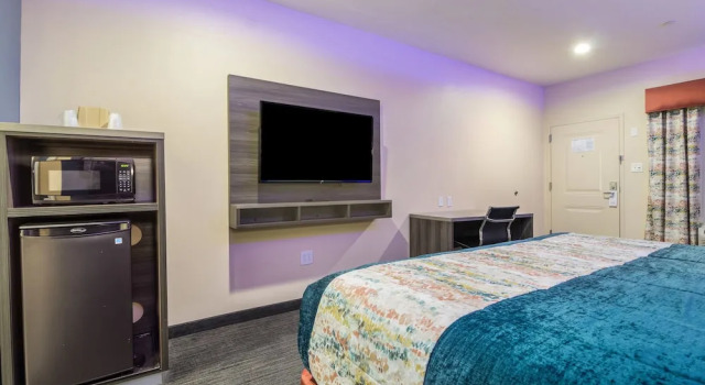 Scottish Inn & Suites Houston Willowbrook, Book Mini-hotel Houston Houston