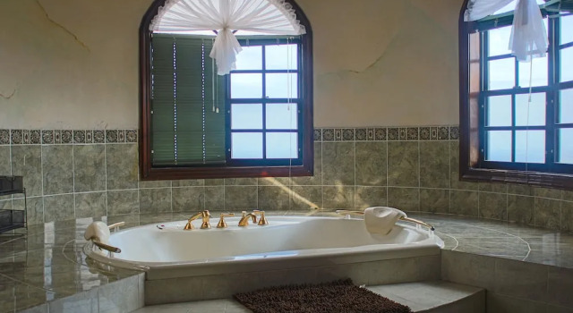 Номер Presidential Clarridge View Guest House