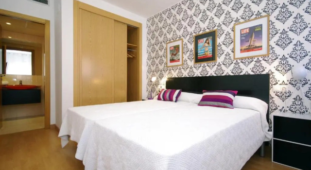 Apartamentos Port, Забронировать Отель Поблатс Маритимс 