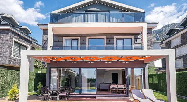Luxurylifevillas