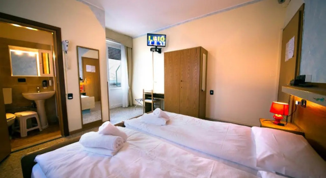 Двухместный номер Standard с видом на озеро Hotel Vela Azzurra