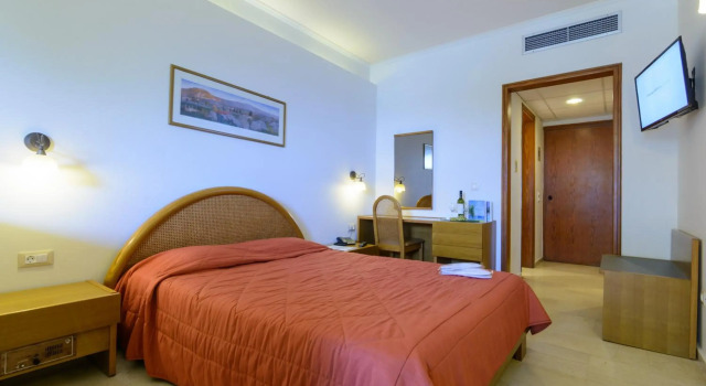 Golden Sand Hotel