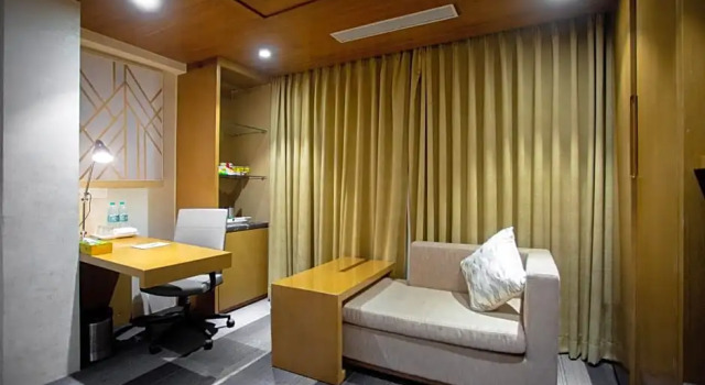 Люкс Citadel Hotel By Vinnca Shamshabad Airport, Hyderabad