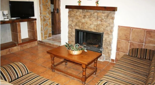 House With 2 Bedrooms In Montefrío, With Wonderful Mountain View, Private Pool, Enclosed Garden - 8