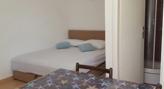 Studio apartment GIRO, Rezerwuj Apartament Pisak Split Region