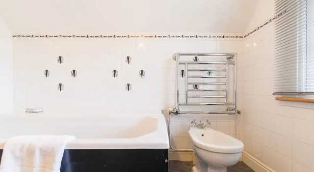 Коттедж с 3 комнатами HOLIDAY HOME OF THE MONTH Finchley Sleeps 4