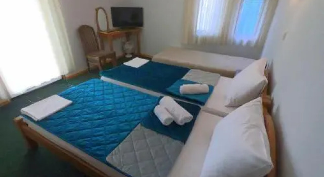 Garni hotel Vir, Забронировать Отель Отели Врнячка Бани с парковкой, Парковка
