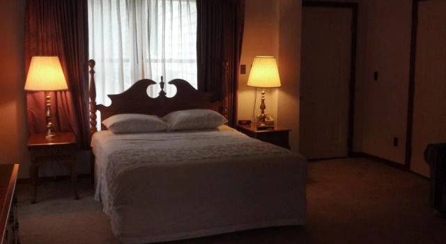 Oswego Inn