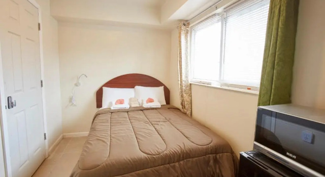Студия Studio&One Bedroom Apartments