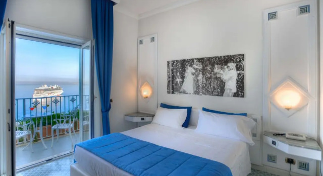 Двухместный номер Deluxe с балконом и с видом на море Grand Hotel Riviera