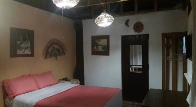Caribbean Coral Inn Tela, Забронировать Отель «постель и завтрак» Тела Атлантида