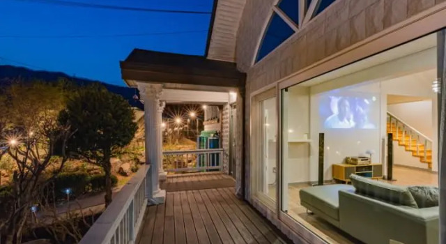 Garage House