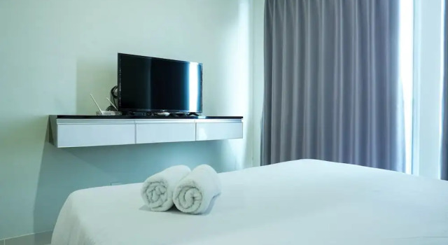 Modern with City View @ Studio Puri Mansion Apartment By Travelio, Book Apartment Jakarta Jakarta Province