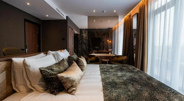 Люкс с видом на реку Van Der Valk Hotel Almere