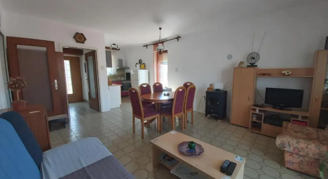 Апартаменты с 3 комнатами с балконом Apartment Laura