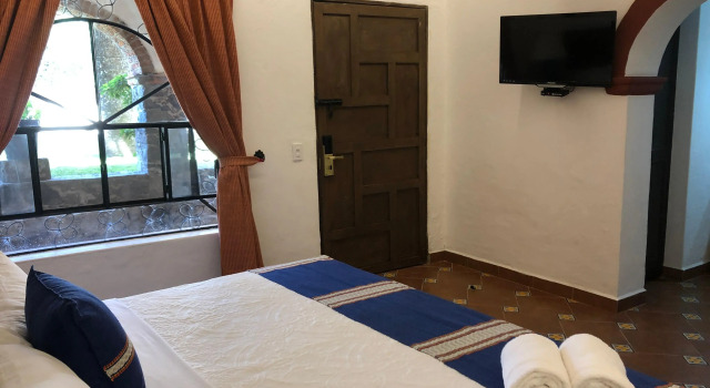 Hotel Hacienda Monteverde San Miguel de Allende, Забронировать Отель Отели Сан-Мигель-де-Альенде с парковкой, рядом с Las Monjas Temple, Парковка