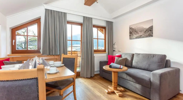 Апартаменты Comfort Feriengut Ottacherhof - Active Family Holiday in central Hollersbach