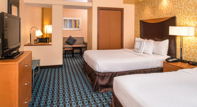 Четырёхместный люкс c 1 комнатой Fairfield Inn and Suites by Marriott San Antonio Northeast / Schertz / RAFB