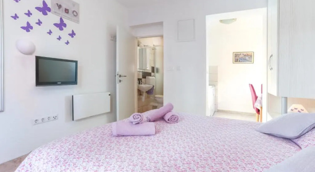 Апартаменты с видом на море Apartments Nona