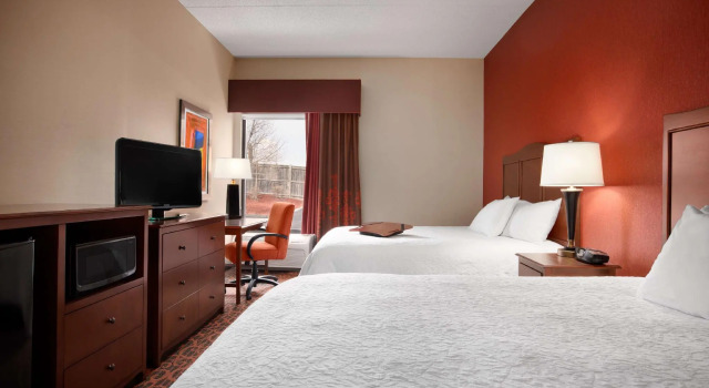 Четырёхместный номер Standard Hampton Inn Boston/Braintree