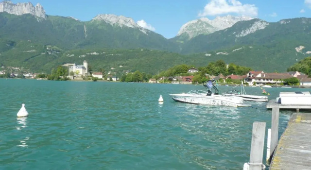 Студия la baie des voiles ,vue lac dAnnecy ,plage privée