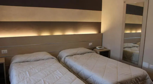 Nuovo Hotel Giardini, Reserva ahora Hotel Bra Las Langhe
